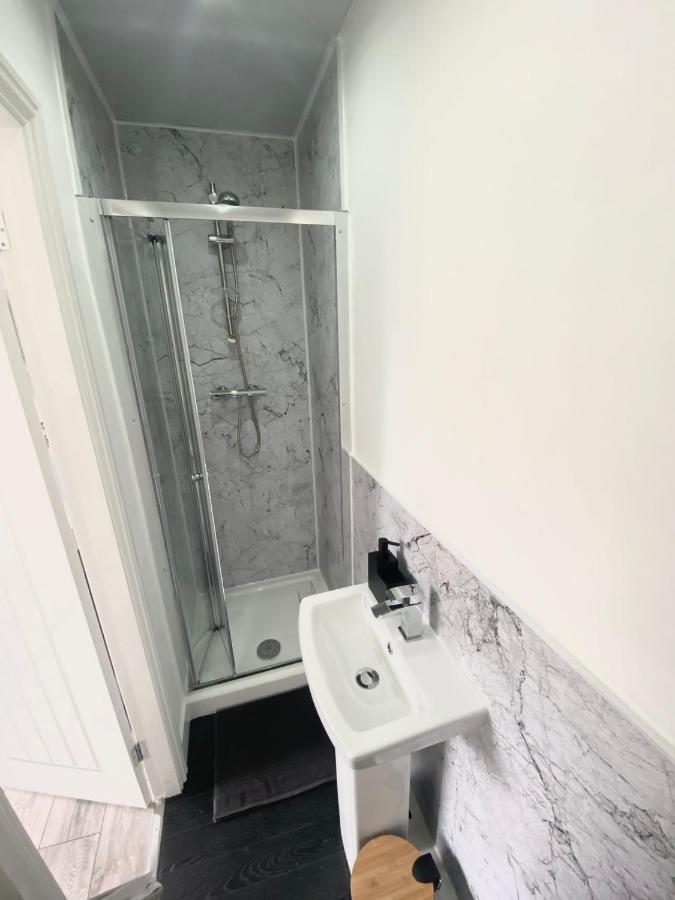 Kingdom Lodgings Blackpool Buitenkant foto