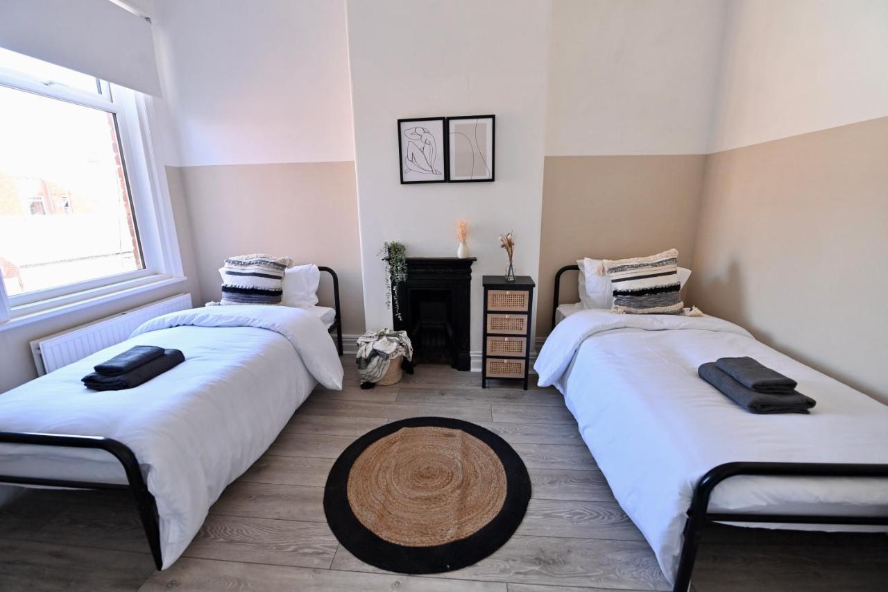 Kingdom Lodgings Blackpool Buitenkant foto